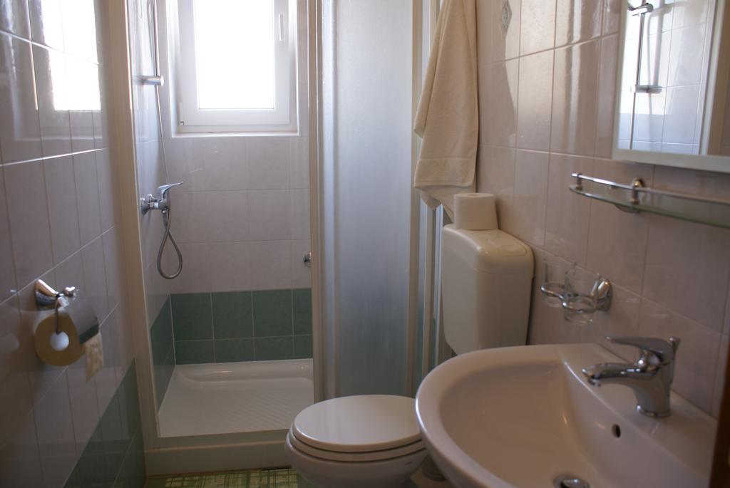 Apartments Robert بورات المظهر الخارجي الصورة