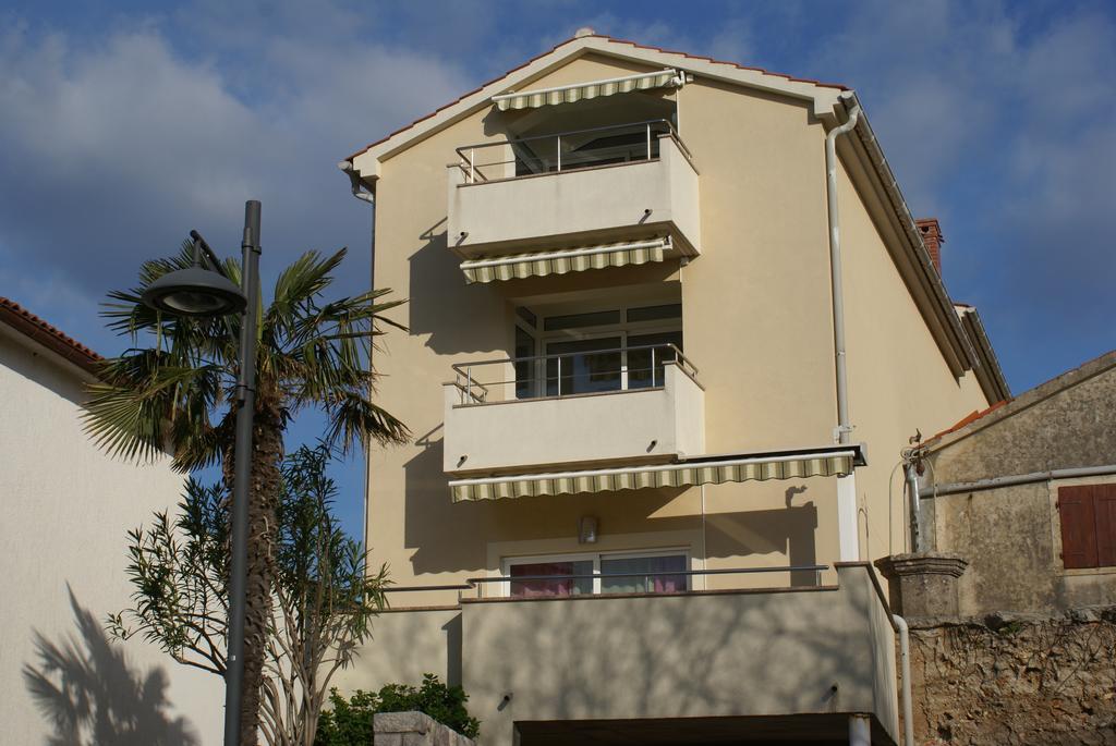 Apartments Robert بورات المظهر الخارجي الصورة