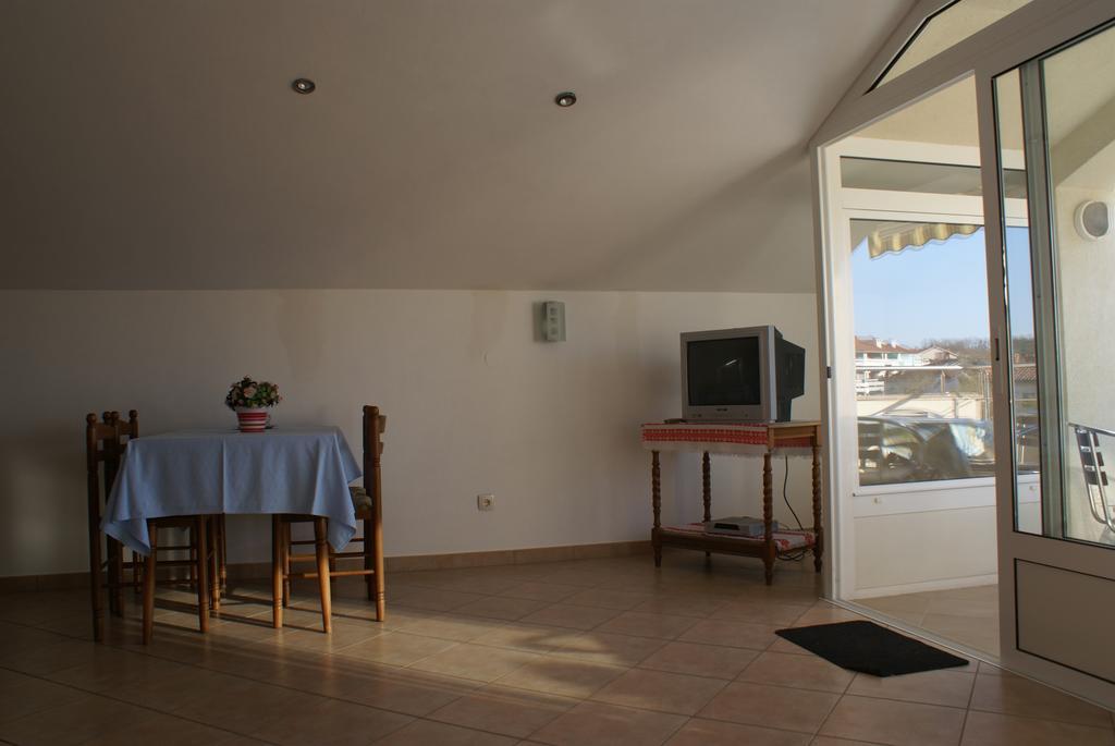 Apartments Robert بورات المظهر الخارجي الصورة
