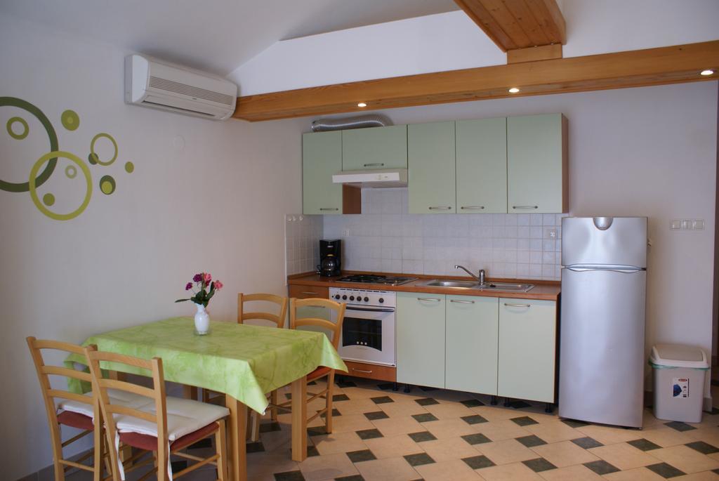 Apartments Robert بورات المظهر الخارجي الصورة